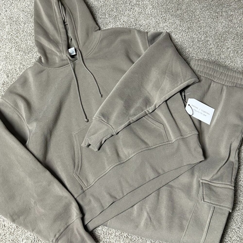 Women's Hoodie and Sweatpants Set